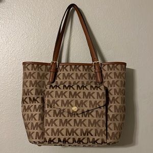 Basically Brand New Michael Kors purse